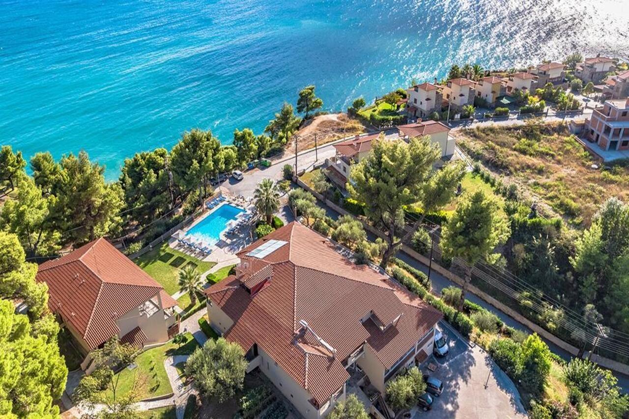 Thea Hotel ポッシディ エクステリア 写真