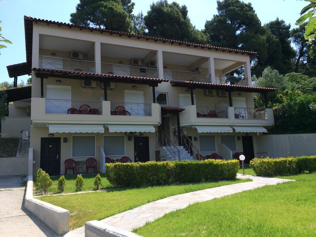 Thea Hotel ポッシディ エクステリア 写真