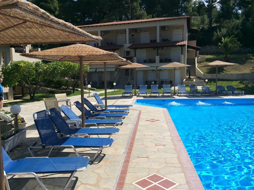 Thea Hotel ポッシディ エクステリア 写真