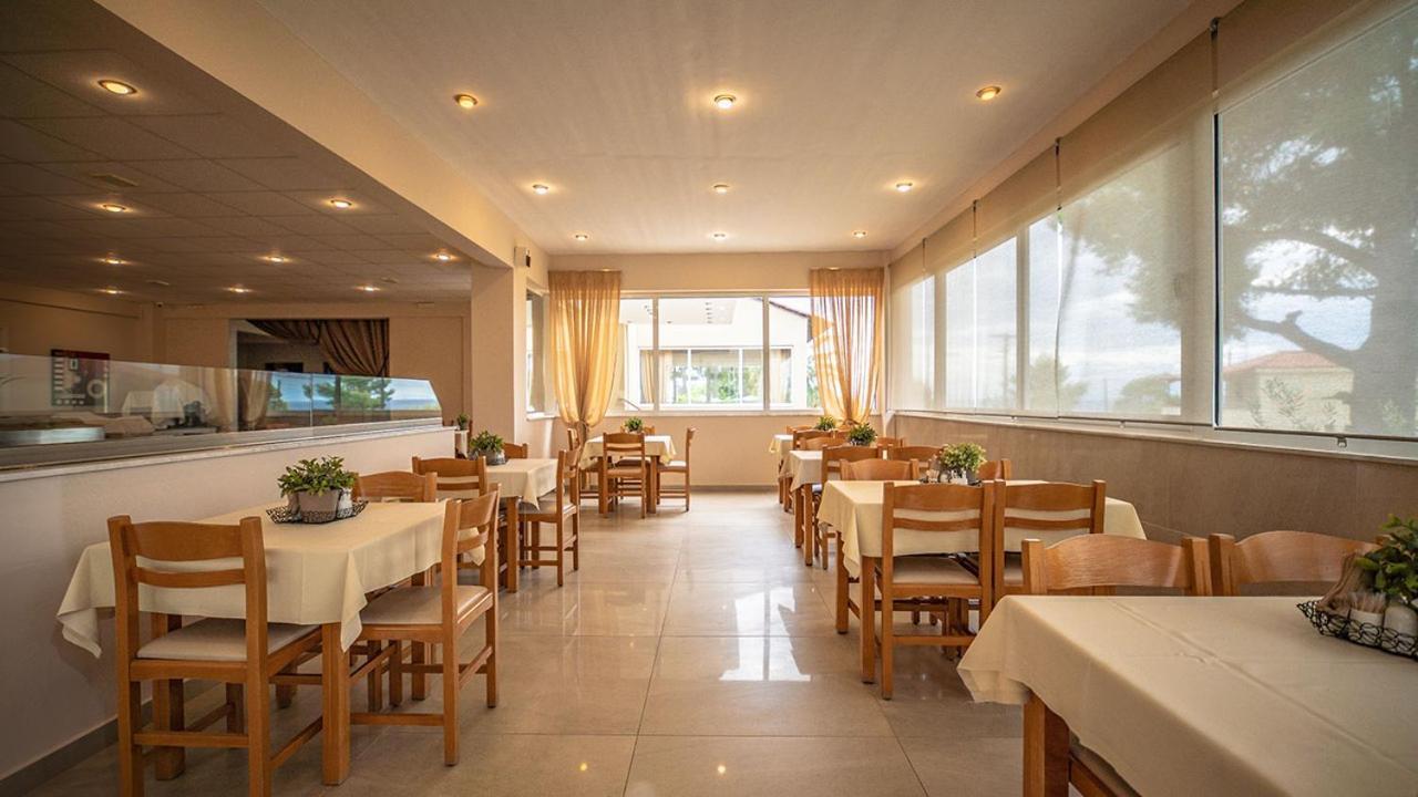 Thea Hotel ポッシディ エクステリア 写真